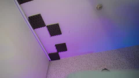 Luly online show from April 1, 3:40 am