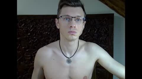 Andrew independent model 2000-0000 CET daily online show from February 13, 9:40 pm