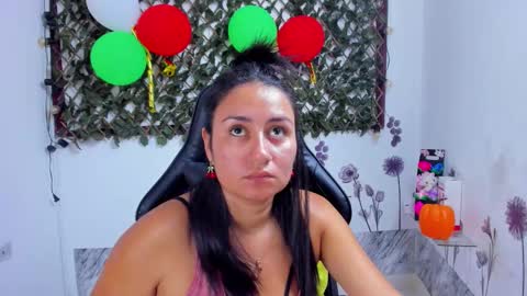 Luna  online show from November 1, 7:35 pm