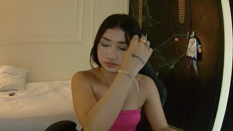 luna and banji online show from October 26, 9:36 pm