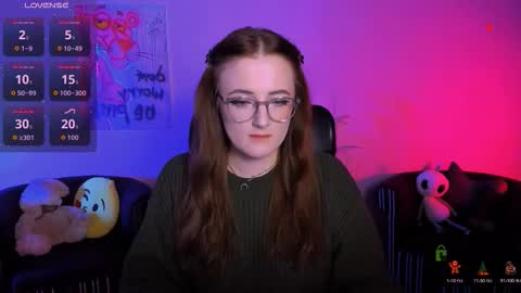 luna_berryy online show from January 9, 9:31 pm