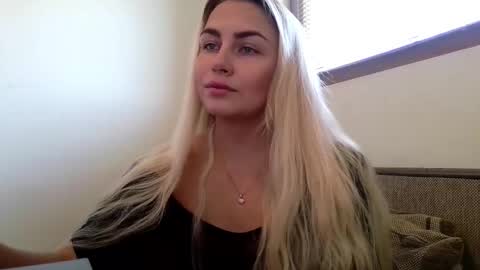 luna_blazer online show from October 30, 12:06 pm