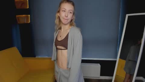 Elizabeth online show from January 18, 7:50 am