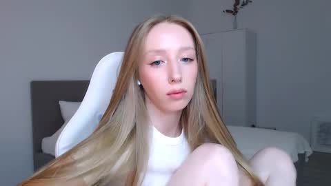 Luna online show from November 3, 9:38 pm