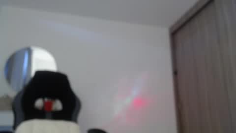 Snapshot of luna_mails chatting on September 24, 9:21 pm Luna online show from September 24, 9:21 pm