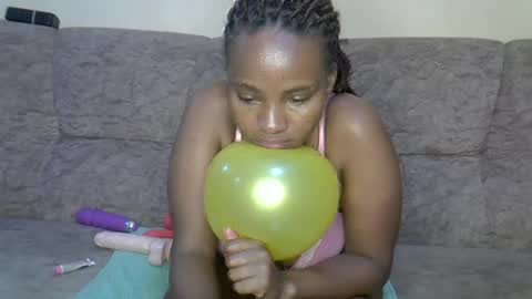 luna_peachy online show from June 12, 9:52 am