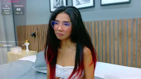 Snapshot of luna_roja25 chatting on September 12, 4:31 pm LUNA online show from September 12, 4:31 pm