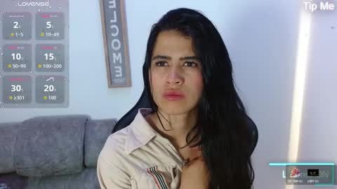 luna_starr69 online show from October 23, 1:45 pm