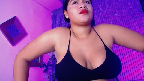 Snapshot of luna_tower chatting on October 17, 11:09 pm luna_tower online show from October 17, 11:09 pm
