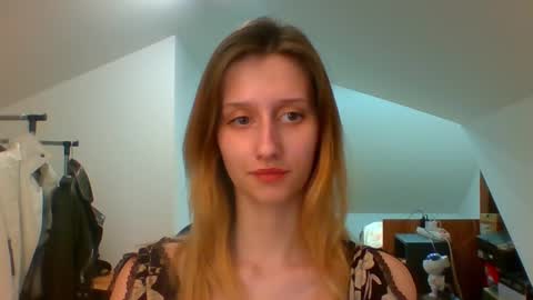 L U N A  online show from January 24, 6:25 pm