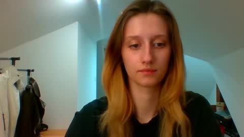 L U N A  online show from January 30, 6:32 pm