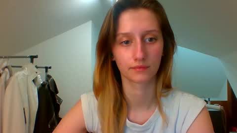 L U N A  online show from March 10, 6:01 pm