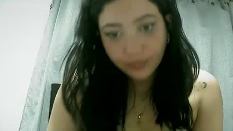 Snapshot of lunaa_sub chatting on February 19, 5:38 am lunaa_sub online show from February 19, 5:38 am
