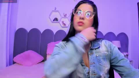 Luna Gomez online show from January 11, 3:23 am