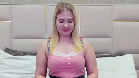 LunaHouston online show from March 11, 4:18 pm