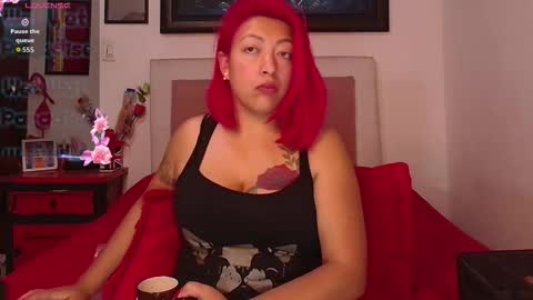 Snapshot of lunalatinacoo chatting on October 12, 9:57 am LUNA online show from October 12, 9:57 am