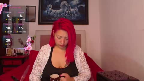 Snapshot of lunalatinacoo chatting on October 18, 11:03 am LUNA online show from October 18, 11:03 am