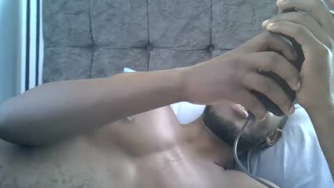 lunalove22_ online show from November 15, 6:48 am