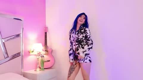 Luna Page online show from September 23, 9:32 pm