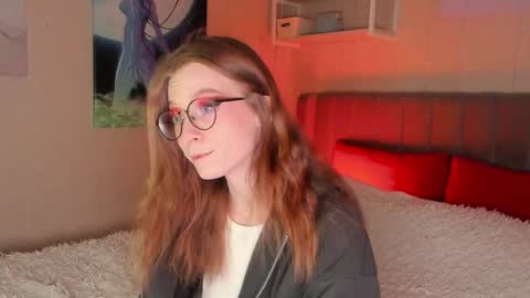 Snapshot of lunar_sofia chatting on February 4, 10:54 am Sofia online show from February 4, 10:54 am