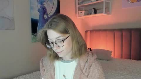 Snapshot of lunar_sofia chatting on September 16, 3:15 pm Sofia online show from September 16, 3:15 pm