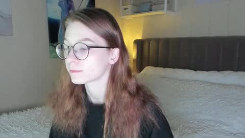 Snapshot of lunar_sofia chatting on February 27, 10:22 am Sofia online show from February 27, 10:22 am