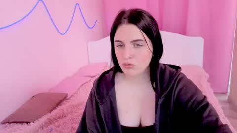 Valeria online show from June 14, 11:45 am