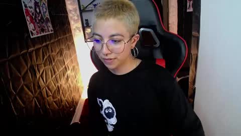 lunarichy online show from November 11, 9:50 pm