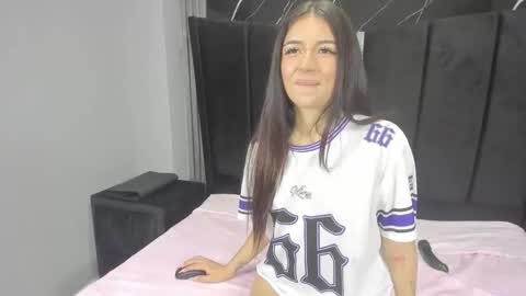 LunaSmithyl online show from March 1, 5:17 pm