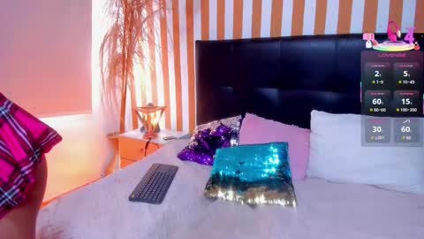 Luna Toledo online show from November 15, 2:40 pm