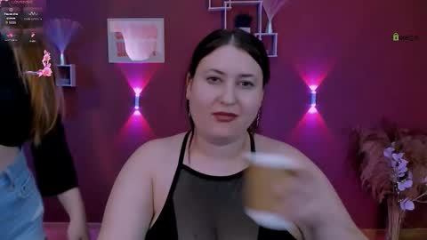 lunaxvex online show from March 15, 8:23 pm