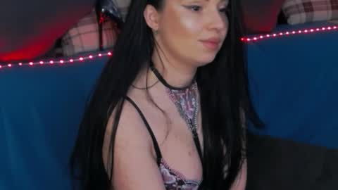 LunnaGray online show from March 1, 9:46 am