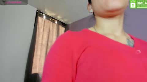 Snapshot of lunnanova chatting on September 20, 2:20 pm LunnaNova online show from September 20, 2:20 pm