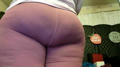 .Clarissa. Follow me on Instagram   miss buns  online show from February 26, 9:01 am