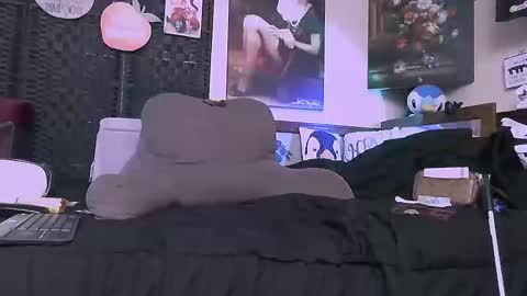 .Clarissa. Follow me on Instagram   miss buns  online show from October 19, 7:57 am