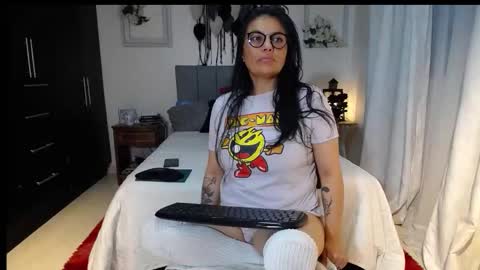 Angela 3 online show from January 5, 10:46 pm