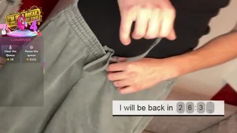 lustfullooking online show from March 27, 8:26 am