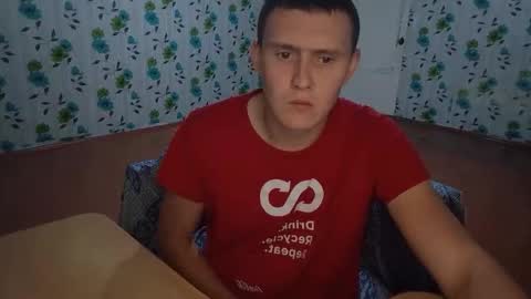 Snapshot of luxeboy_ chatting on September 21, 8:02 pm Mike online show from September 21, 8:02 pm