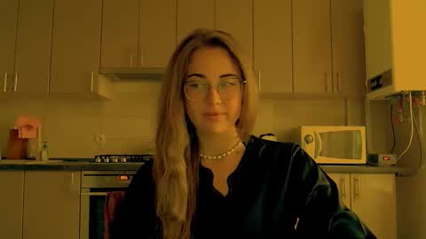 Katie online show from September 12, 6:37 am