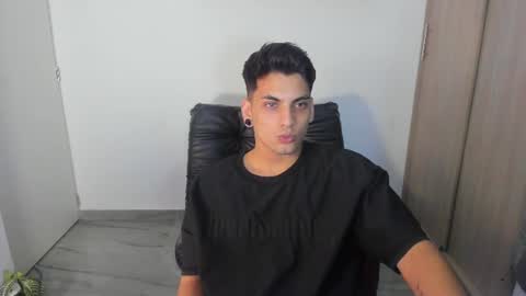 luxrx online show from June 24, 10:06 pm