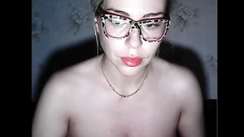 LuxSonyaStar online show from September 18, 9:30 pm