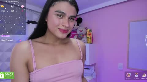 Snapshot of luz_celeste_ chatting on February 17, 9:00 pm Luz online show from February 17, 9:00 pm