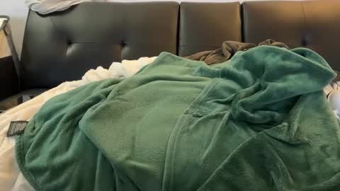 lvernon805 online show from March 10, 2:48 pm