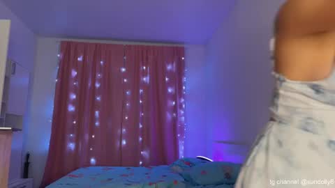 lxsundolyxl_ online show from December 15, 4:41 am