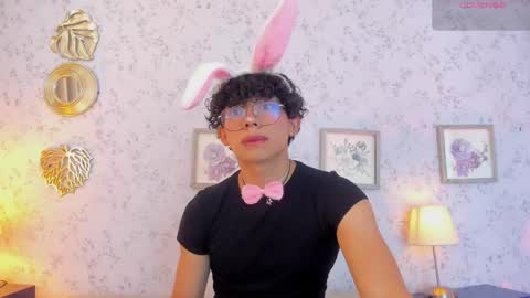 Lyan online show from May 29, 8:18 pm