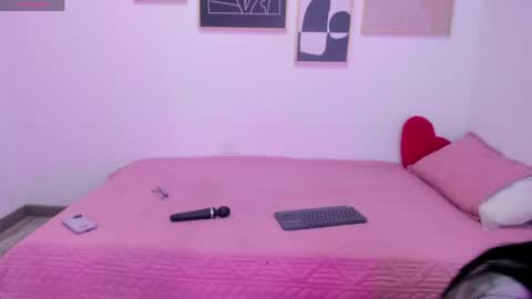  Lycoris  online show from April 16, 9:39 pm