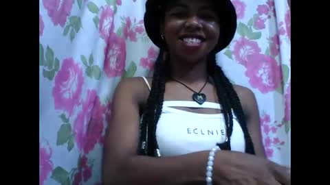 Snapshot of lydialarin chatting on October 12, 10:30 am Lydiah online show from October 12, 10:30 am