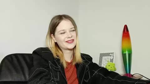 Snapshot of lydiasunny chatting on October 9, 7:08 pm Lydia online show from October 9, 7:08 pm