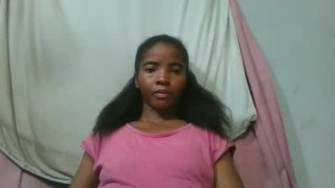 lydie856696 online show from May 13, 4:38 pm