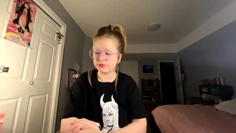 lyla999 online show from January 12, 8:14 am